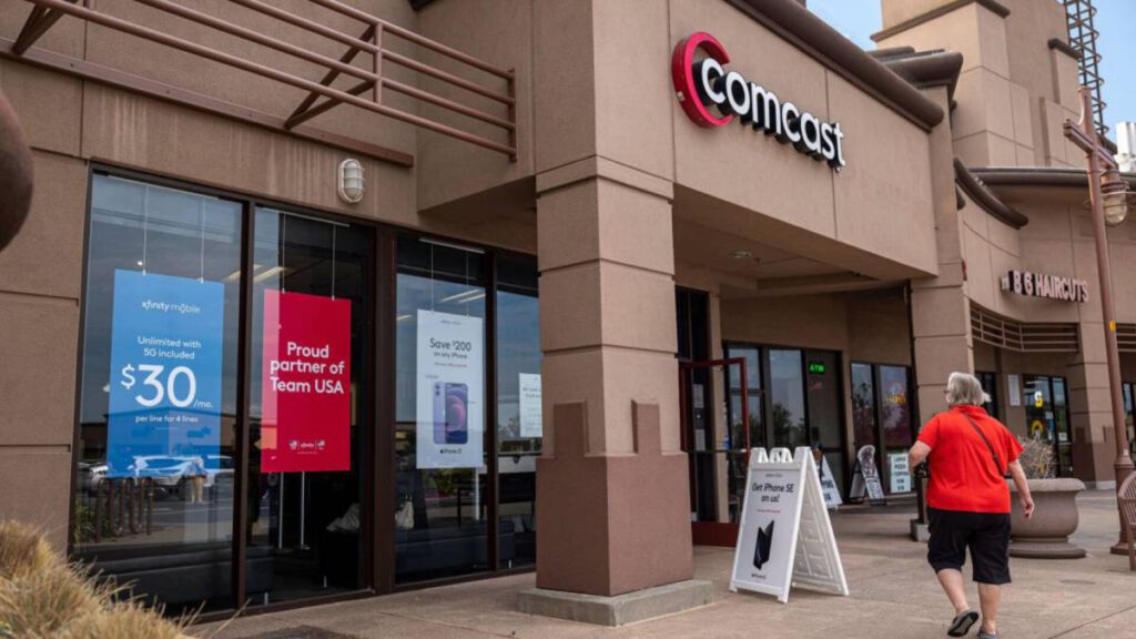 Comcast plans harsh wake-up call for employees as customers flee