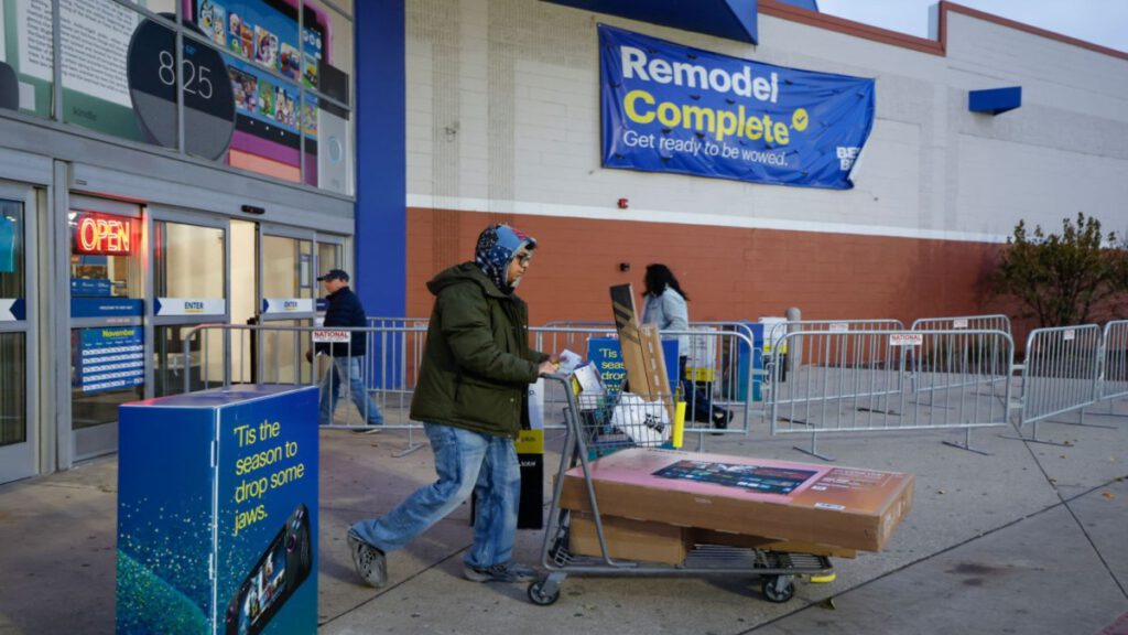 Best Buy makes unexpected move as customers avoid stores