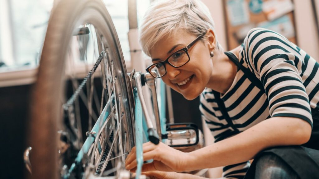 41-year-old sporting good retailer closing, blames internet