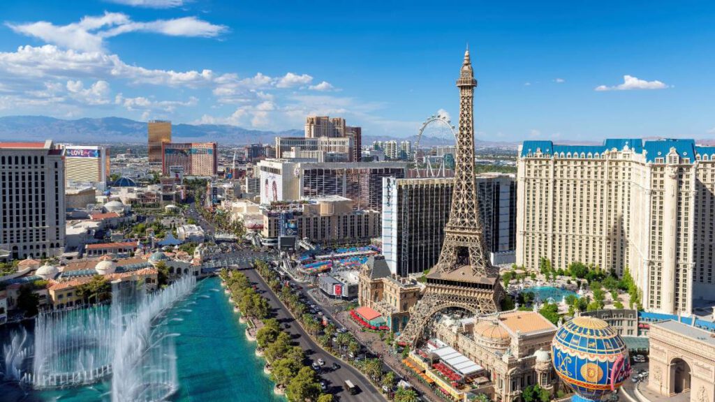 The mayor of Las Vegas is begging Canadians to come back