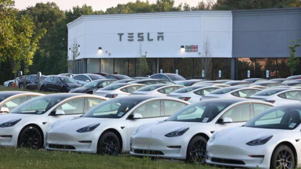 Former Tesla executive blasts Elon Musk’s leadership