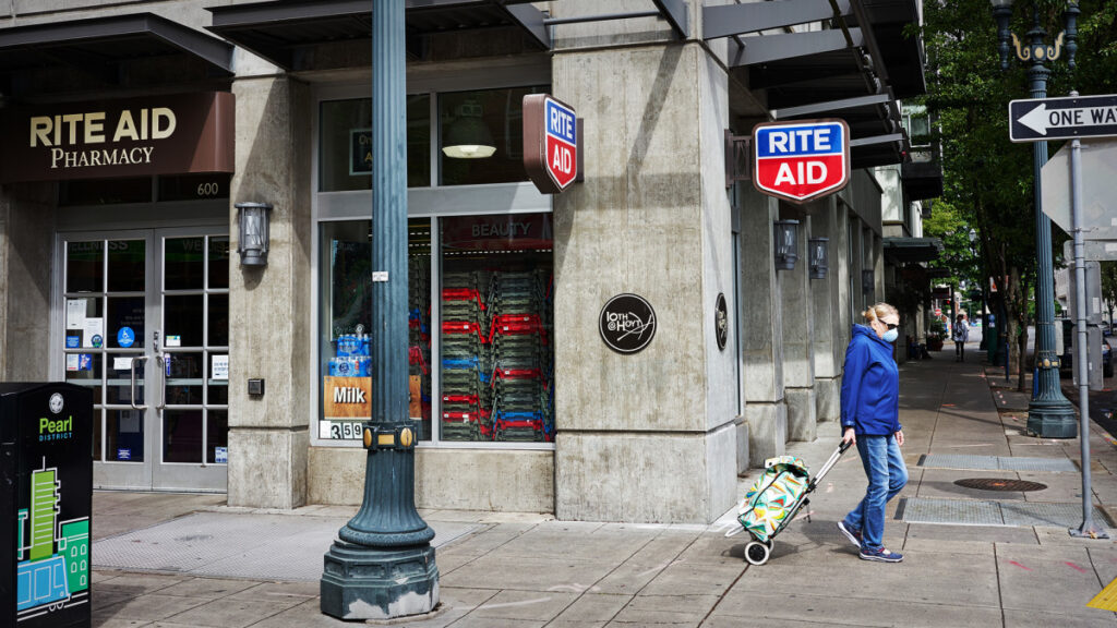 135-year-old essential retailer closes all stores, liquidates